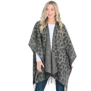 Woolrich Gray Leopard Print Wrap